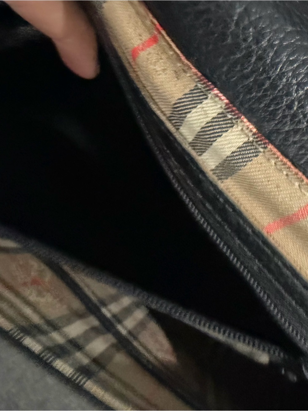 Vintage Burberry Black Leather Crossbody Bag - Picture 5 of 10